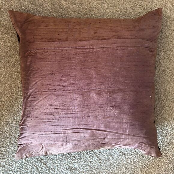 Z Gallerie Plum Sequined Accent Pillow! - Picture 2 of 4